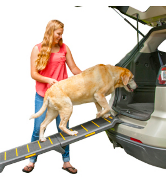 PET GEAR TRI-FOLD EXTRA WIDE RAMP: compact and easy to fold and holds 200lbs