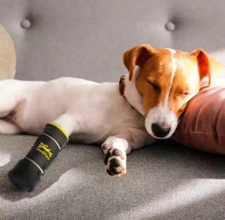 MEDIPAW HEALING SLIM BOOT: anti-microbial lining, used to prevent/fight infections